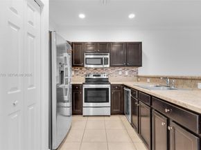 3202 SE 6th St, Homestead FL 33033