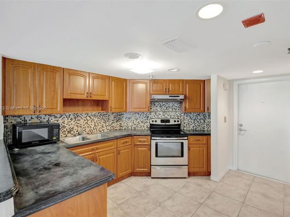 2400 SW 3rd Ave 506, Miami FL 33129