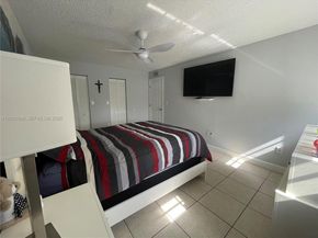 19055 NW 62nd Ave 205, Hialeah FL 33015