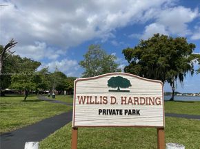 19055 NW 62nd Ave 205, Hialeah FL 33015