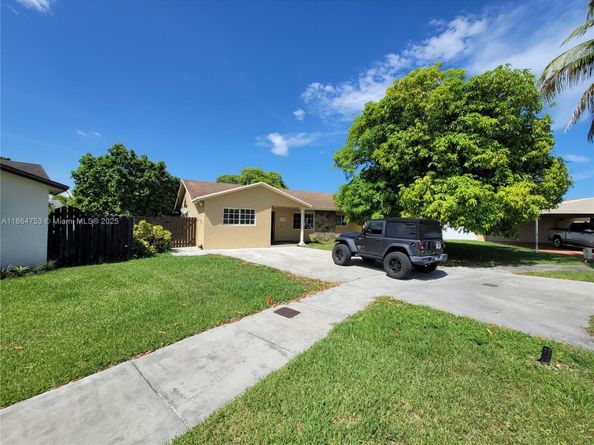 11341 SW 163rd St, Miami FL 33157