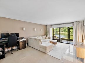 1706 Hammock Blvd 110, Coconut Creek FL 33063