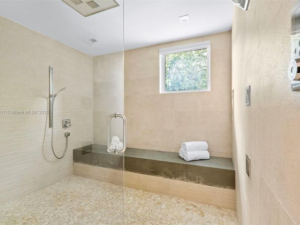 6831 SW 106th St, Pinecrest FL 33156