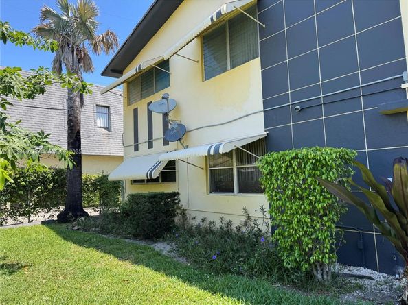 17051 NE 23rd Ave 1J, North Miami Beach FL 33160