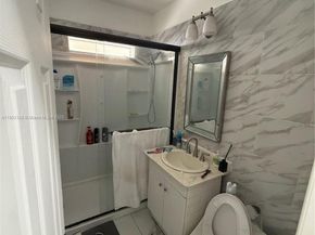 580 NW 185th St, Miami Gardens FL 33169