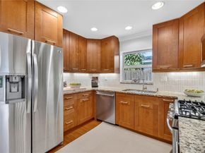 4761 NE 18th Ave, Oakland Park FL 33334