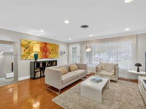 4761 NE 18th Ave, Oakland Park FL 33334