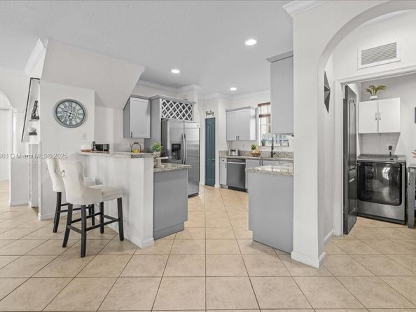 14027 SW 274th Ter, Homestead FL 33032