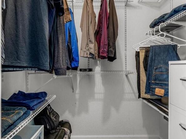 14027 SW 274th Ter, Homestead FL 33032