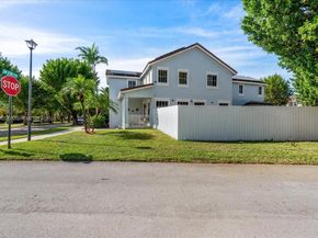 14027 SW 274th Ter, Homestead FL 33032