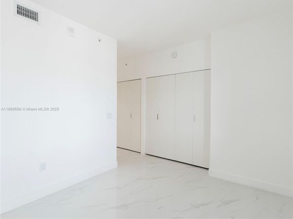 700 NE 24th St 3606, Miami FL 33137