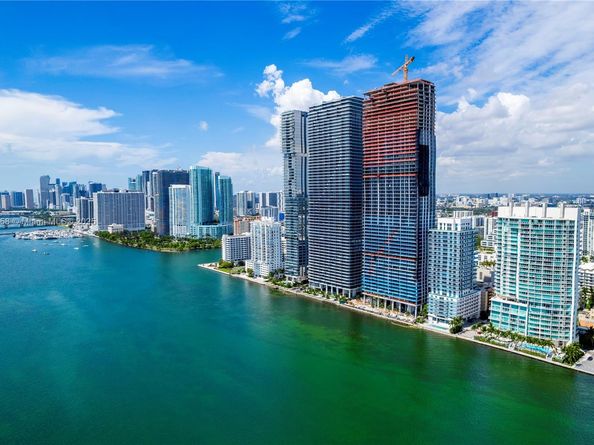 700 NE 24th St 3606, Miami FL 33137