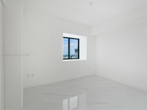 700 NE 24th St 3606, Miami FL 33137