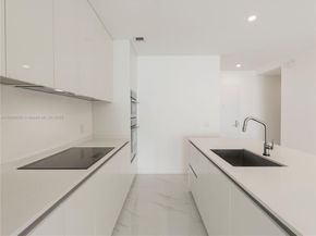 700 NE 24th St 3606, Miami FL 33137