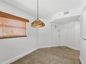 700 SW 137th Ave 215H, Pembroke Pines FL 33027