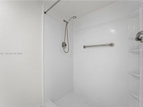 700 SW 137th Ave 215H, Pembroke Pines FL 33027