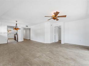 700 SW 137th Ave 215H, Pembroke Pines FL 33027