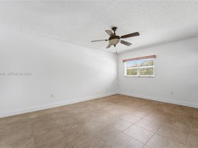 700 SW 137th Ave 215H, Pembroke Pines FL 33027