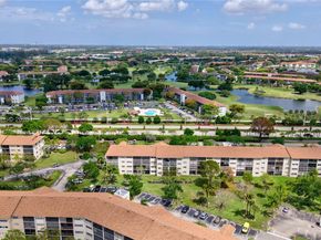 700 SW 137th Ave 215H, Pembroke Pines FL 33027