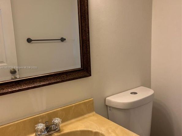 13500 NE 3rd Ct 402, North Miami FL 33161