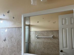 13500 NE 3rd Ct 402, North Miami FL 33161