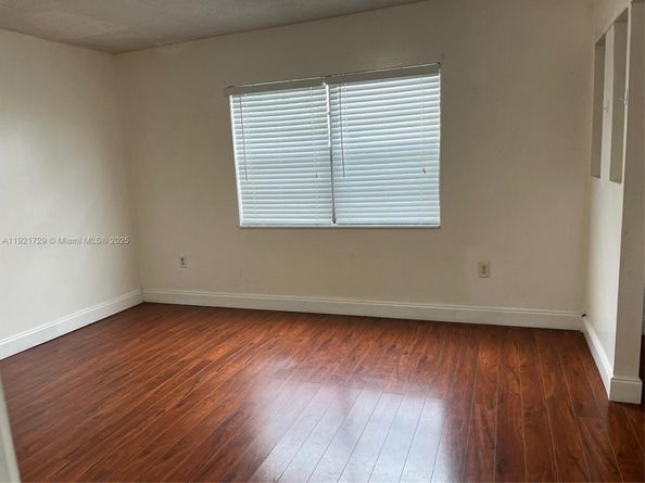 13500 NE 3rd Ct 402, North Miami FL 33161