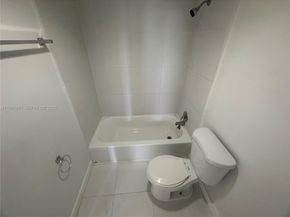 12590 NE 16th Ave 608, North Miami FL 33161