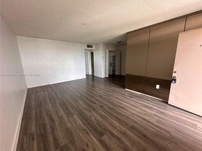 12590 NE 16th Ave 608, North Miami FL 33161