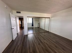 12590 NE 16th Ave 608, North Miami FL 33161