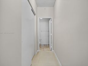6968 SW 39th St F204, Davie FL 33314