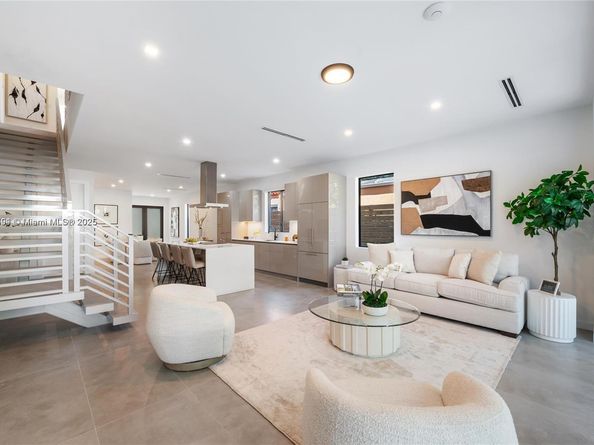 1533 SW 22nd Terrace, Miami FL 33145