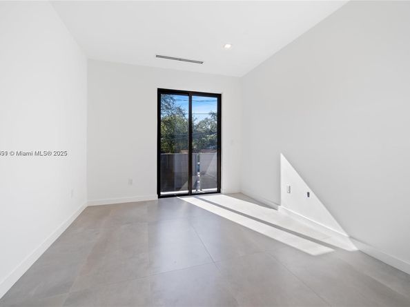 1533 SW 22nd Terrace, Miami FL 33145