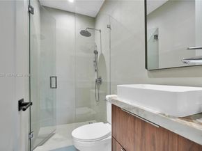 229 NW 42nd St, Miami FL 33127