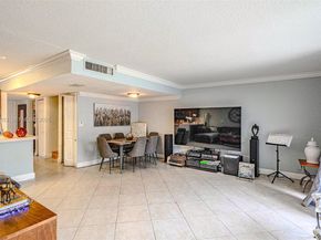 3331 Farragut St 8A, Hollywood FL 33021