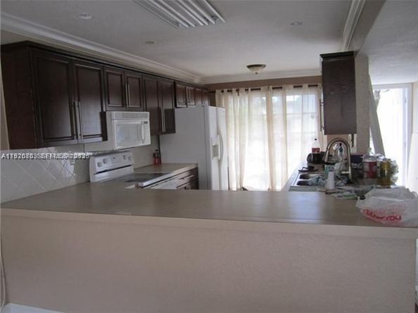 3331 Farragut St 8A, Hollywood FL 33021