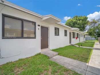 1910 NW 31st St
