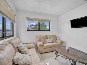 1910 NW 31st St, Miami FL 33142
