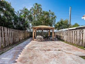 10958 SW 247th Ter, Homestead FL 33032