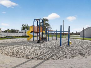 10614 SW 17th Pl, Davie FL 33324