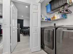 10614 SW 17th Pl, Davie FL 33324