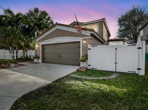 10614 SW 17th Pl, Davie FL 33324