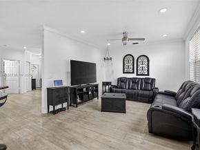 10614 SW 17th Pl, Davie FL 33324