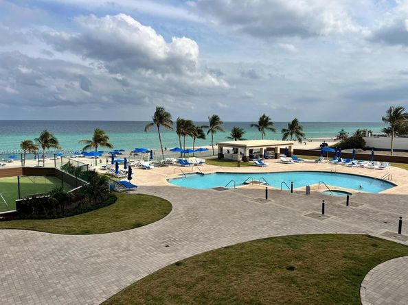 17555 Collins Ave 406, Sunny Isles Beach FL 33160