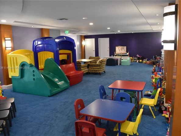 17555 Collins Ave 406, Sunny Isles Beach FL 33160