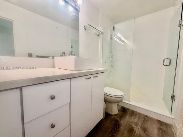 9102 W Bay Harbor Dr 6B, Bay Harbor Islands FL 33154