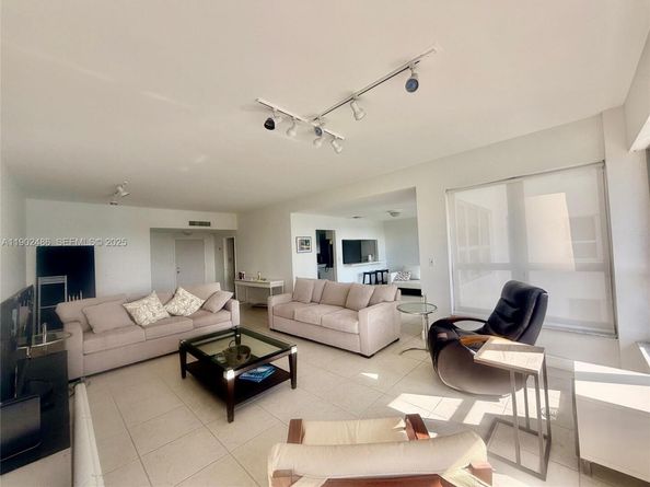 9102 W Bay Harbor Dr 6B, Bay Harbor Islands FL 33154