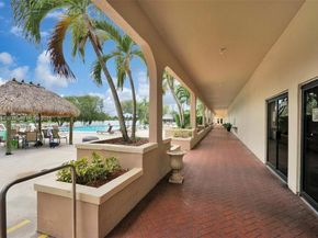 16624 Greens Edge Cir 75, Weston FL 33326