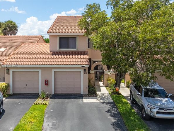 16624 Greens Edge Cir 75, Weston FL 33326