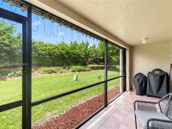 16624 Greens Edge Cir 75, Weston FL 33326