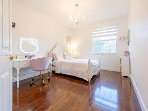 2763 Oakbrook Dr, Weston FL 33332